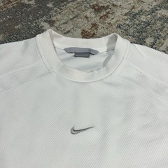 Vintage 90s Nike Embroidered Center Swoosh Grey Tag Long Sleeve T-Shirt Men L
