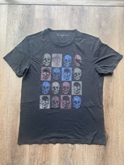 John Varvatos T-Shirt Red, Blue and Gray Skulls Black Medium
