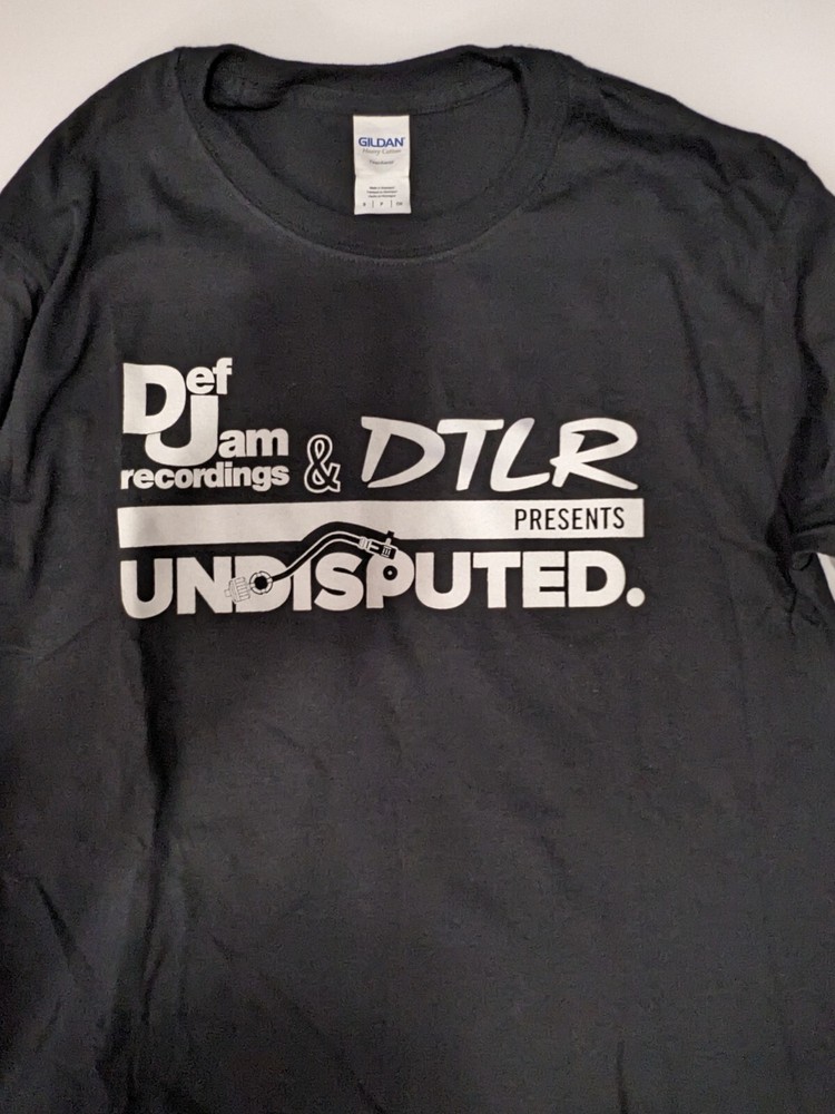 Unique! Def Jam Recordings & DTLR Presents Undisputed long sleeve shirt