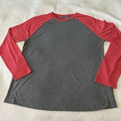 Red And Gray Baseball Style T-Shirt, Fanatics Men’s XL, New