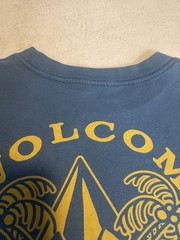 VOLCOM 100% Cotton T SHIRT MENS SZE XL Blue w/Skeleton Circled by HAWAII