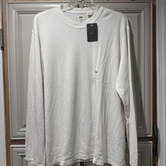 Levi’s Thermal Top Size 3XL NWT$44.50