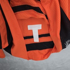 Undefeated Hockey Jersey Mens Large Orange Black Fight Strap Streetwear New