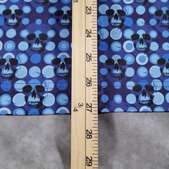 Robert Graham Shirt Mens XS Blue Spotted Skulls Classic Fit Graphic Tee Designer