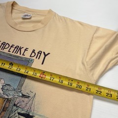 Vtg 90s Chesapeake Bay Virginia Anvil Mens Shirt L Beige Dock Nature Scene USA