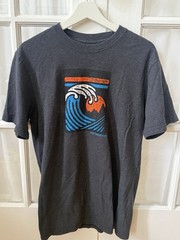 Patagonia Men’s M Gray Graphic Print Short Sleeve Tee