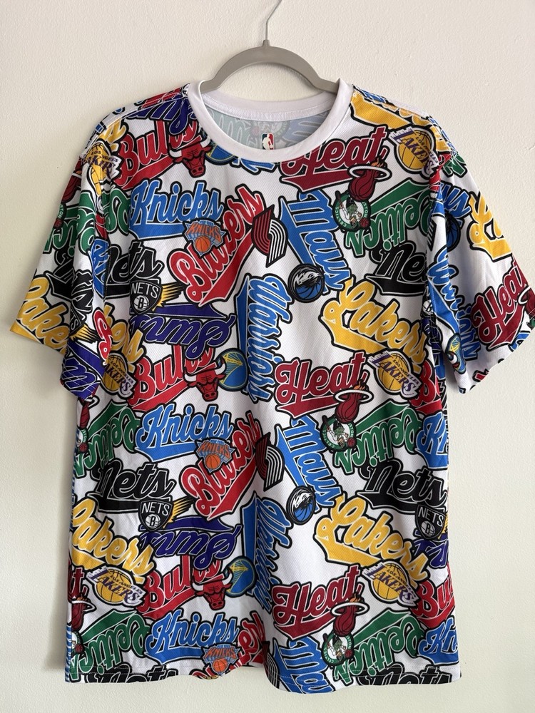 NBA All-Over Print Basketball Graphic T-Shirt Mens Size Large AOP