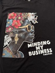 T-Shirt Minding My Business The 92% Large Black