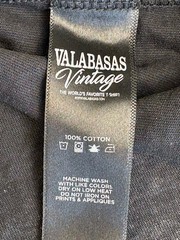 Valabasas Vintage Size M Graphic T-Shirt “Looking For Peace” Edgy Streetwear
