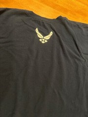 U.S. Air Force T-Shirt Official Logo Military New Men’s Navy Large Tee – NWOT