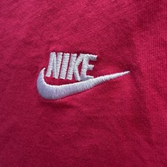 Nike Red T-Shirt White Embroidered Swoosh Size Men’s Large Sportswear