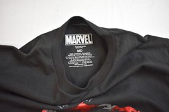 Marvel Deadpool Mens Deadpool Night Leaper Red Foil Graphic Black Shirt NWT M