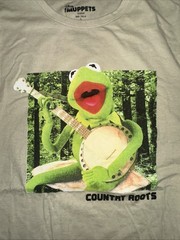 Kermit (Muppets) – Kermit Playing Banjo – “Country Roots” – Light Brown – L