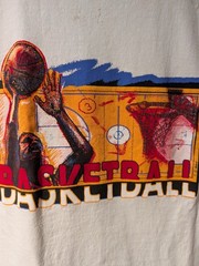 Vintage 90s Basketball Graphic T-Shirt Sports Hoop Shooter Art Fruit Loom XL