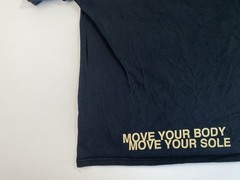 Nike Sportswear World Tour Men’s 100% Cotton T-shirt SIZE: M Move Your Body/Sole