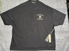 Fear of God Essentials University Logo T-shirt Black Mens Size XL Brand NEW! NWT