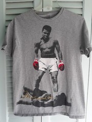 MUHAMMAD ALI MEDIUM GRAY TEE SHIRT