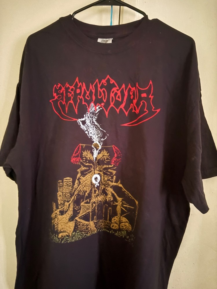 Sepultura t shirt XL