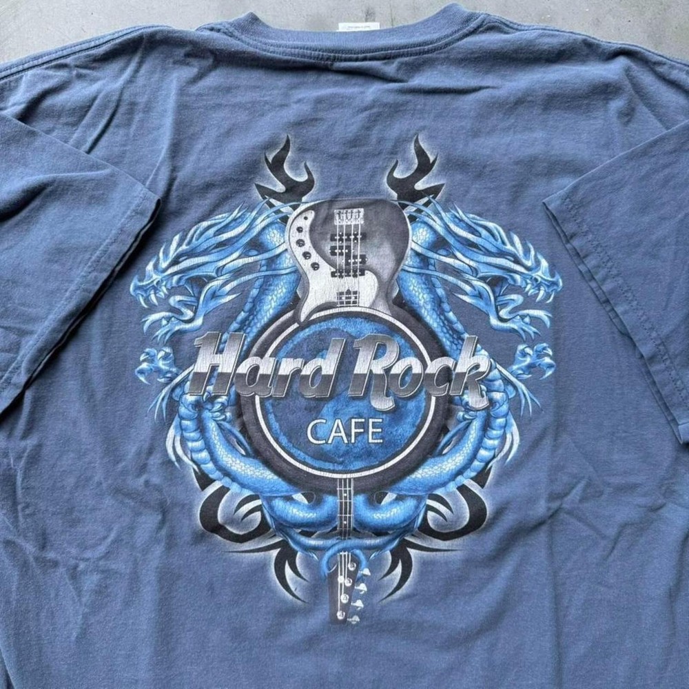 Hard Rock Cafe Dragon Graphic Tee
