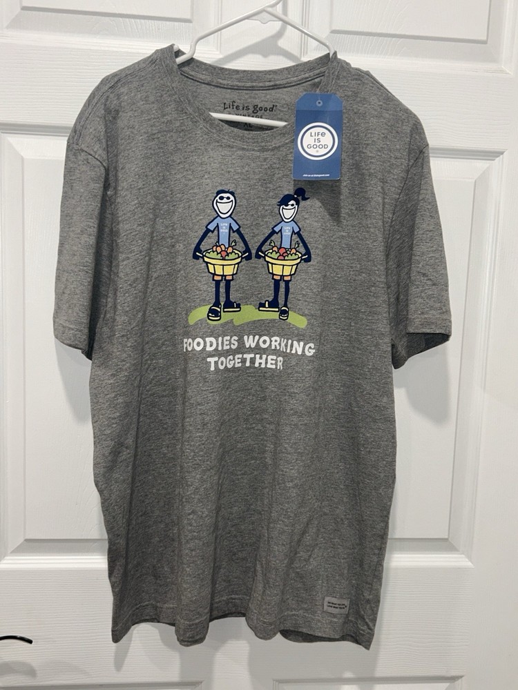 Life Is Good Men’s Size XL Tee Shirt Short Sleeve “Foodies Working Together” NWT