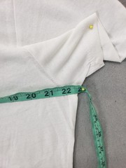 Tahari Shirt Mens XL White V Neck Lightweight Basic Tee Short Sleeve Summer Top