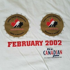 Canadian Hockey Gold Medalists 2002 T-Shirt Canada Men’s Size XL