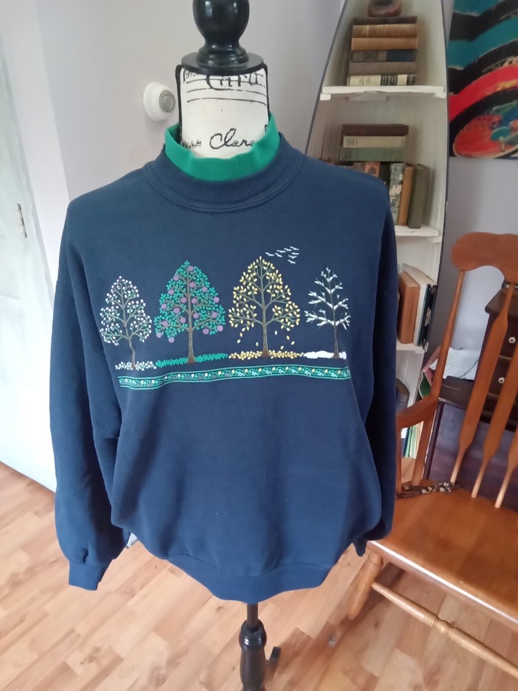 Womens Vintage Morning Sun Winter Scene Sweatshirt (Made in USA) (Blue, L)