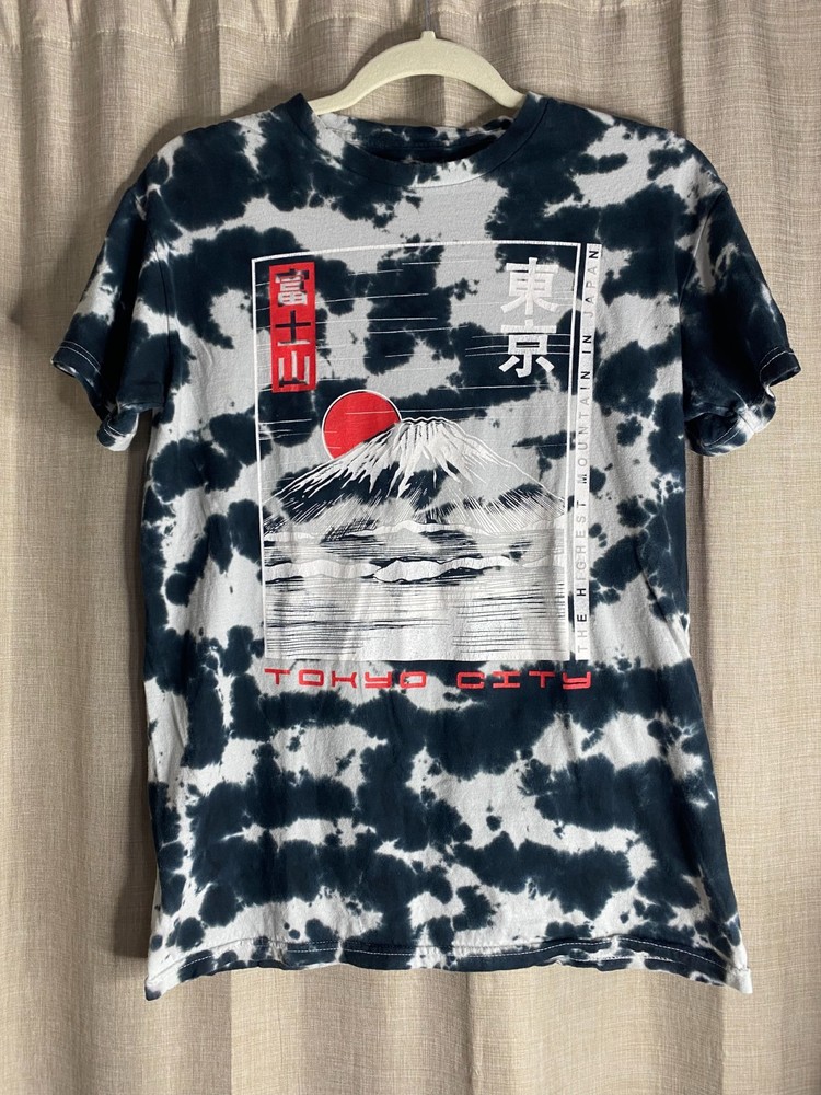 BOWERY SUPPLY CO T-Shirt M – Japan Tokyo City Highest Mt. Y2K Hippie Tie Dye