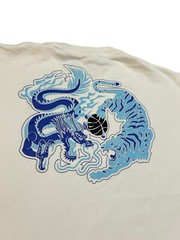 The Nike Tee Chinese Dragon Vs Tiger T-shirt Size Medium White Blue Short Sleeve