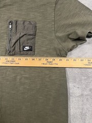 Nike Sportswear Mens M Green Utility Zipper Pocket Short Sleeve Shirt Swoosh