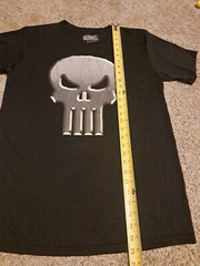 Marvel The Punisher T-Shirt Skull Logo Men’s Size MD (38-40)
