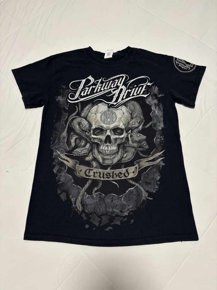2015 Parkway Drive Crushed Skull Band T-Shirt Size S Ire Album Era Metalcore PWD