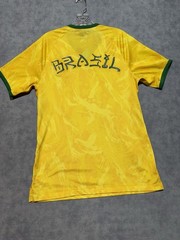 Nike Strike and Destroy Japan Graphic Sz M Brazil Yellow Jersey-340