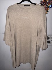 Size XL – Fear of God Essentials Tee Core Heather