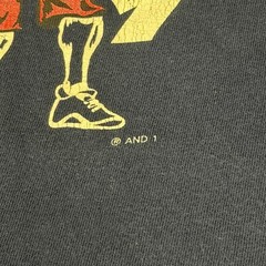 Vintage AND1 Shirt Mens Medium Blue Basketball Player Logo Graphic Tee USA
