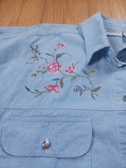 Vintage John Henry Flower Embroidered T-Shirt Button Up Size Medium Light Blue