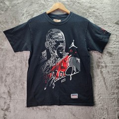 Mitchell & Ness The Last Dance Michael Jordan #23 Chicago Bulls Graphic T-Shirt