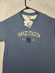 New 2007 NY New York Yankees Yankee Stadium Men’s Blue Large Baseball t-Shirt