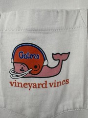 Vineyard Vines T-Shirt size XL florida gators long sleeves