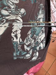 Vintage Distressed & Faded 90s 1993 Looney Tunes Peace Out T-shirt 100% Cotton