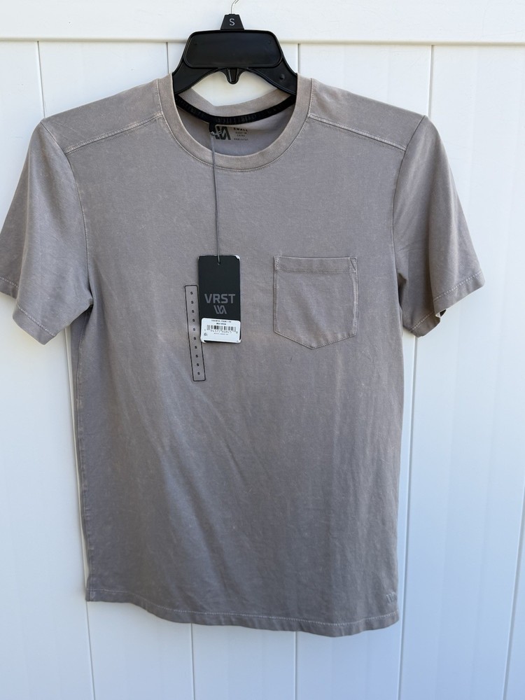 VRST Men’s Small Essential Acid Washed Pocket Tee Silver Shadow New With Tags