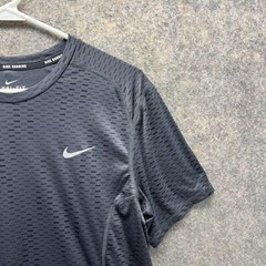 Nike Shirt Men Medium Black Athletic Dri fit Polyester Miler Fuse SS Running