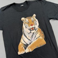 Vintage Tiger Shirt Mens Medium Black Big Cat Front Graphic Tee Wildlife 1990s