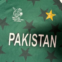 Men’s T20 ICC World Cup Cricket 2012 Pakistan Jersey size XL
