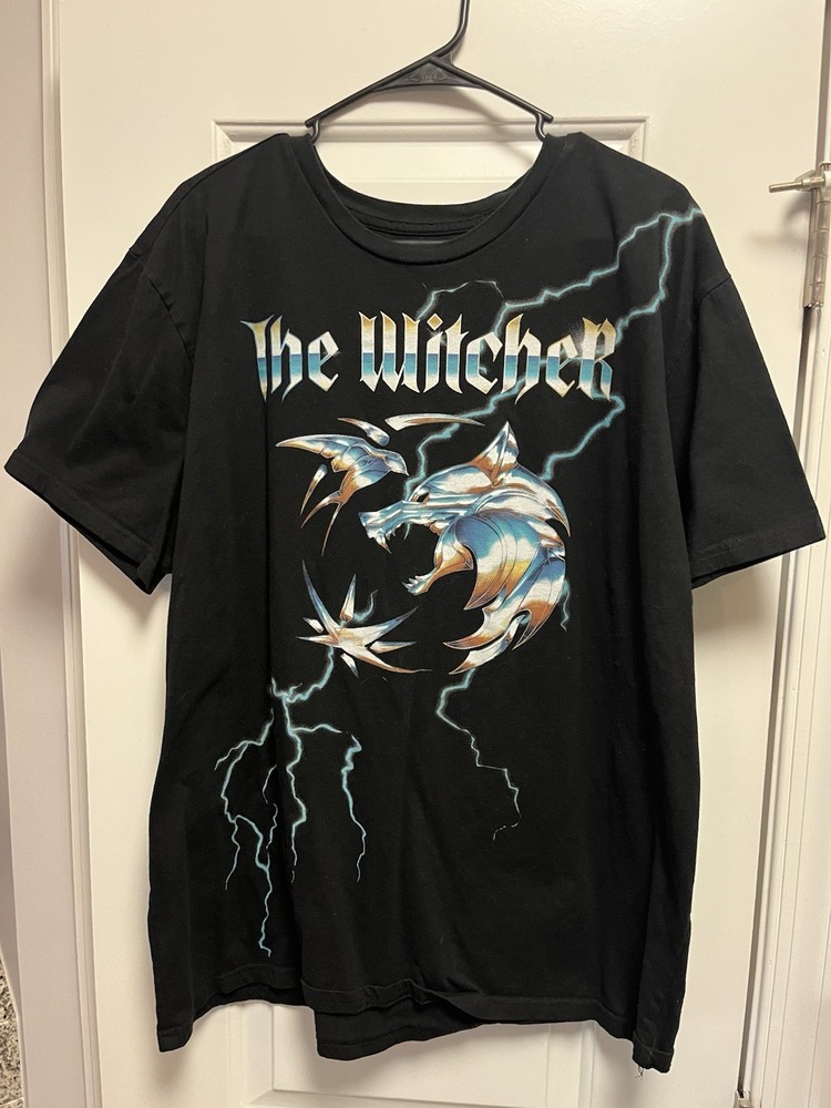 The Witcher Netflix Box Lunch Men’s T Shirt Size 2XL