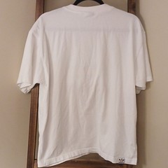 adidas Originals Men’s White Rainbow Trefoil Logo Graphic Crew Neck Tee M