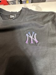 New Era MLB New York Yankees Black Embroidered Graphic T-Shirt Size L Baseball