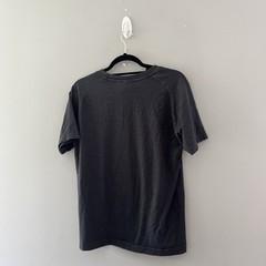 PUMA Dark Gray Logo Athletic T-shirt Casual Classic Unisex Size Medium M
