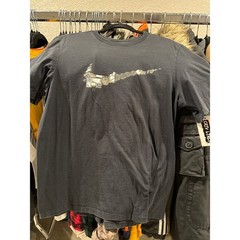 Nike Mens Graphic Swoosh T-Shirt Black Street Art Basketball Crewneck Size M