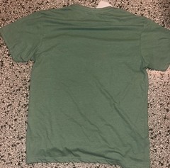 t-shirt features a “Down Under” Australia theme with a kangaroo logo NWT